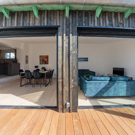 505 Plume - Close To Pool