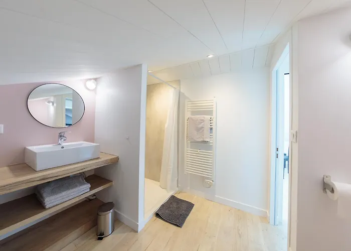 505 Plume - Close To Pool Villa