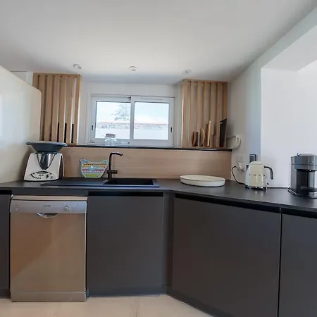 505 Plume - Close To Pool Villa